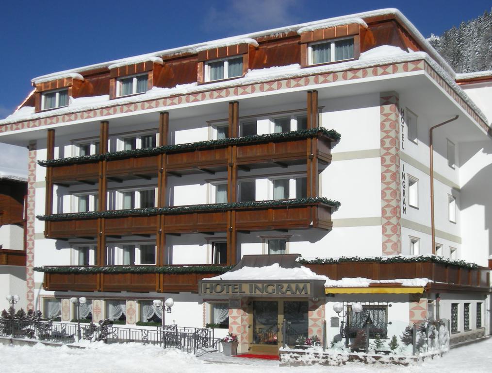 Hotel Ingram Selva di Val Gardena Extérieur photo