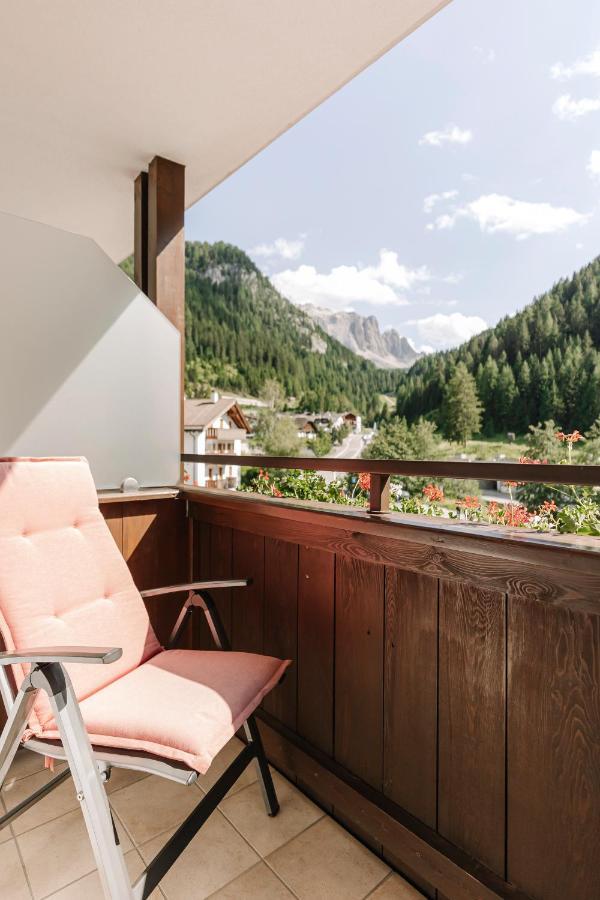 Hotel Ingram Selva di Val Gardena Extérieur photo