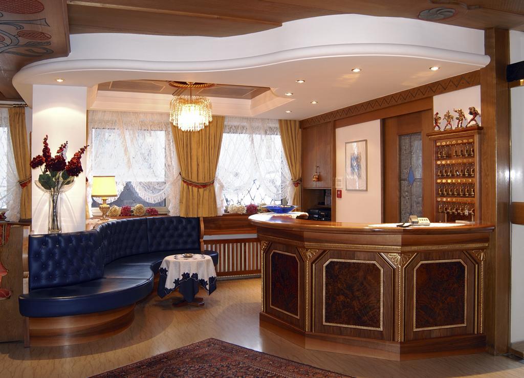 Hotel Ingram Selva di Val Gardena Extérieur photo
