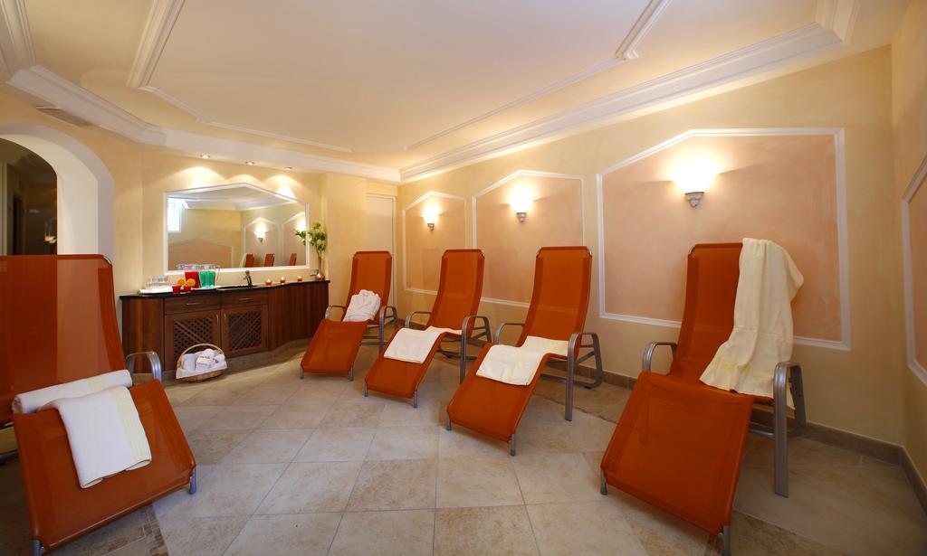 Hotel Ingram Selva di Val Gardena Extérieur photo